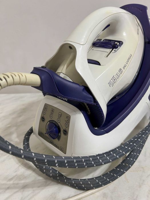 Утюг с парогенератором Tefal Pro Express GV8320 (требуется ремонт!)