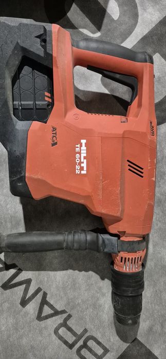 Hilti rotopercutor pe acumulator