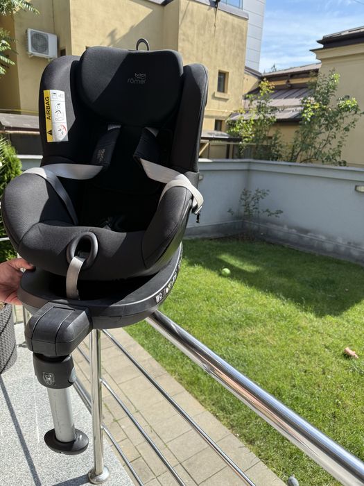 Scaun auto Britax Römer Dualfix, 0-18kg, rotire 360°, Isofix, stare impecabilă