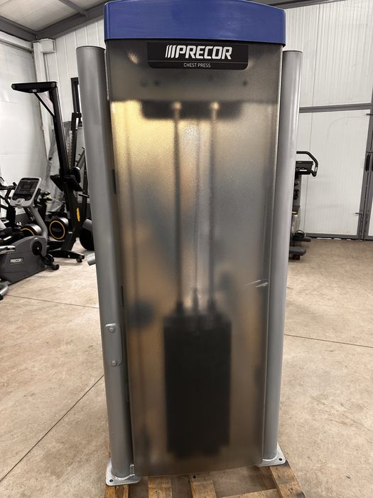 Уред за гърди - Precor Vitality - Chest press