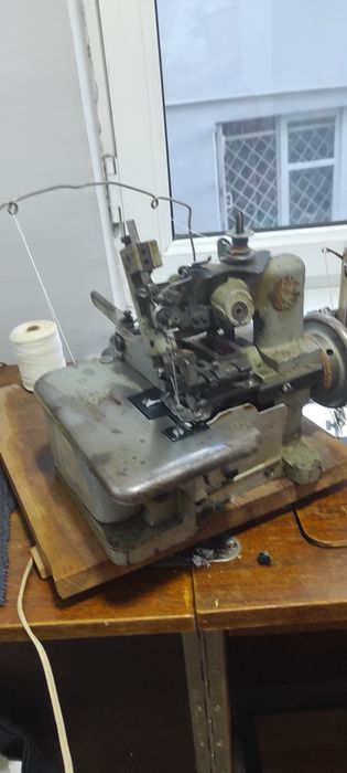 Оверлок машина тикув учун