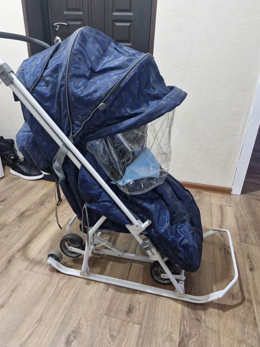 Санки-коляска в отличном состоянии