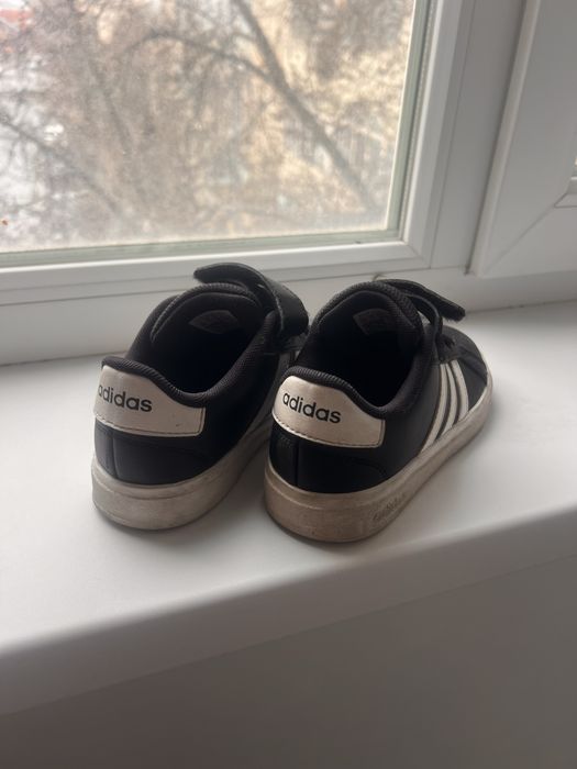 Обувь кеды адидас (30 размер)