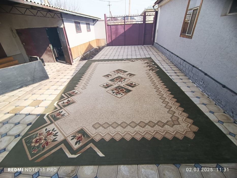 Кілем (ковер)сатылады раз 6/4