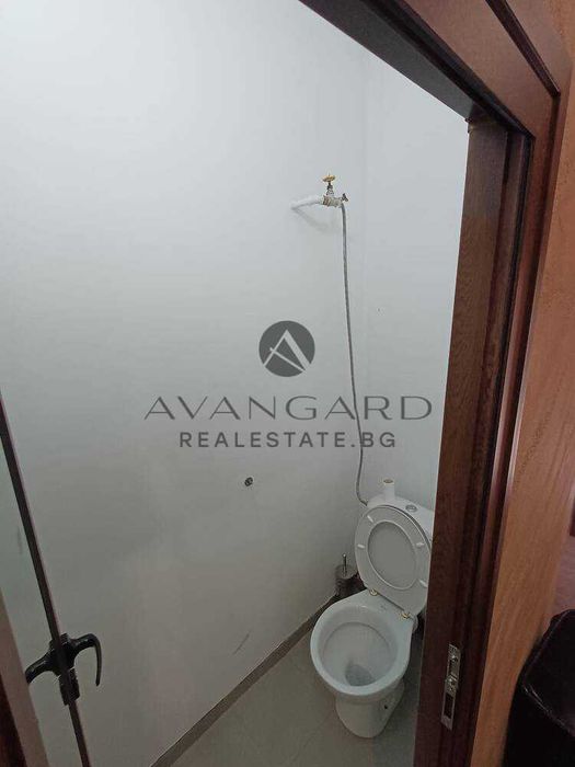 Продава се Тристаен апартамент в Пловдив, Христо Смирненски - 96 кв.м за 903 €/кв.м - Снимка #9