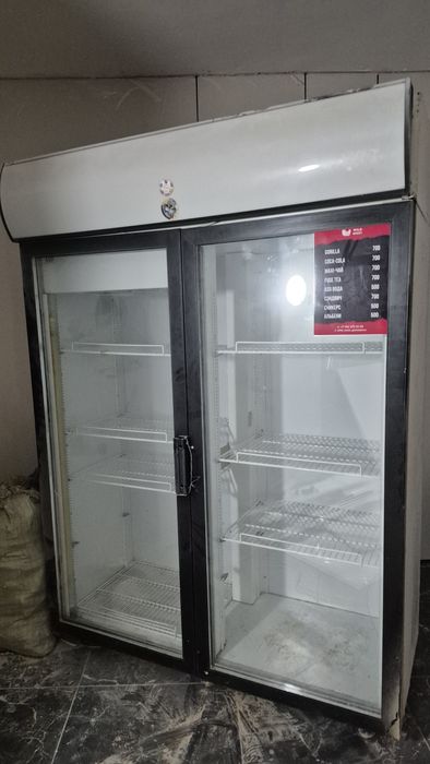 Витринный холодильник Polair