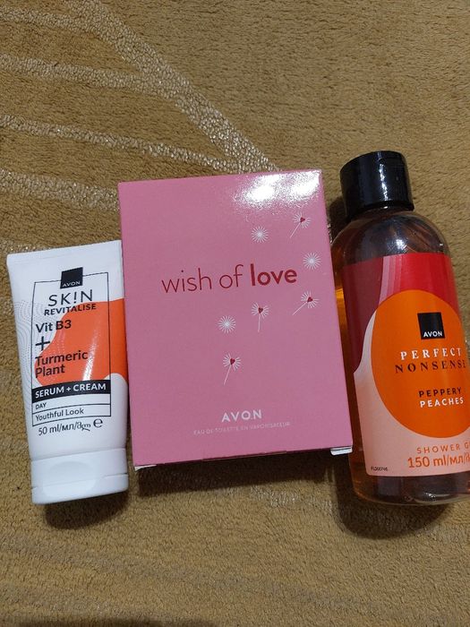 Арабски парфюм с кутия и три лота на Ейвън