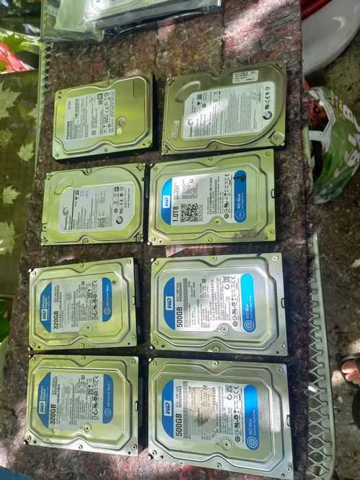 Hard-disk uri 1t 500gb