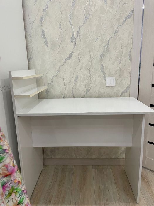 Стол для маникюра