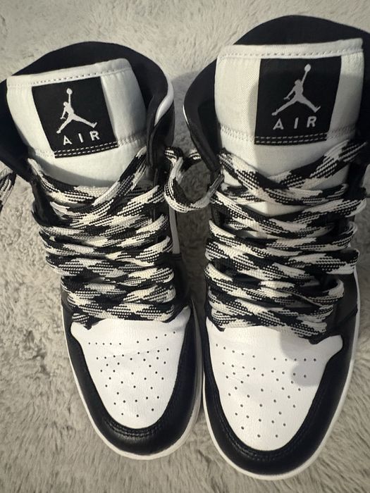 Nike air jordan 1 mid   Оригинални!!!