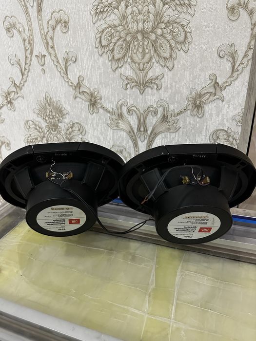 JBL оргинал калонка сотилади