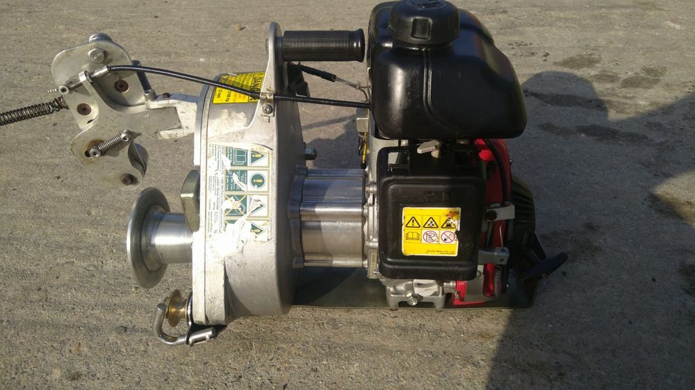 Troliu portabil Portable Winch PCH 1000