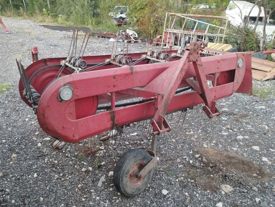 Сеносъбирач СИП-220м.