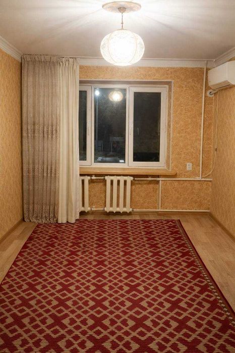 Срочно продается 1/3/5 переделанная в 2 комнатную, Алмазарский район!