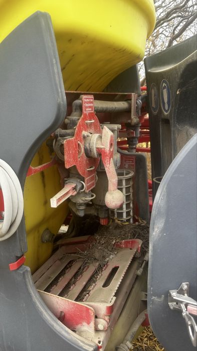 Опрыскиватель Kverneland iXTER B10 (торг)