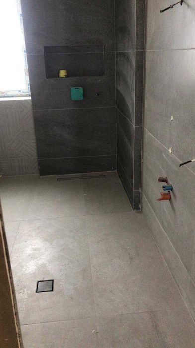 майстори по плочки