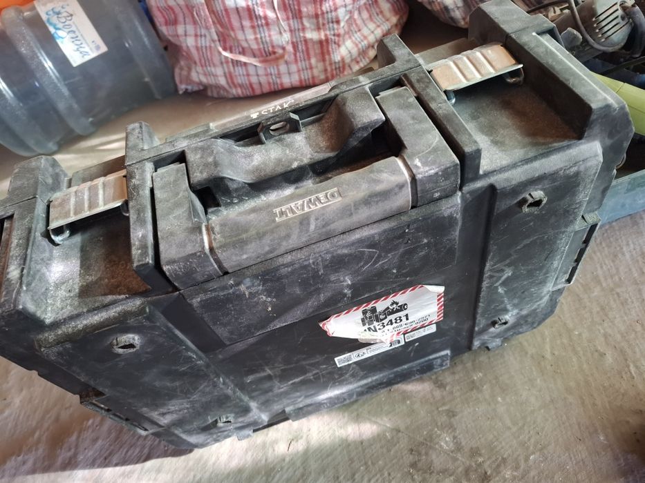 Комплект куфари за инструменти  на Bosch