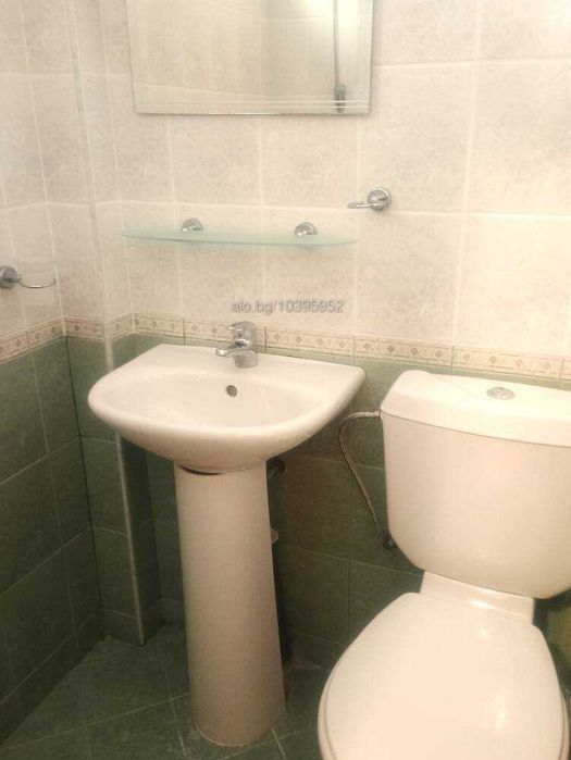 Отлично студио без такса поддръжка с хубав басейн, 200 метра от морето