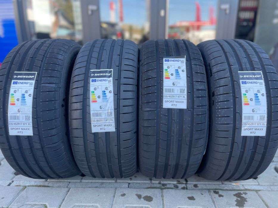 235 45 17 Dunlop Sportmaxx RT2 97Y XL