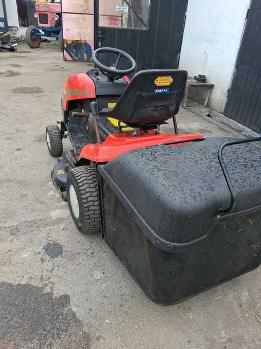 Tractoras  de tuns gazon