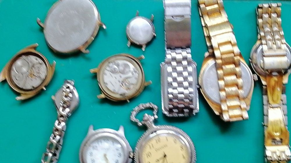Часы нерабочие/запчасти 10 штук одним лотом