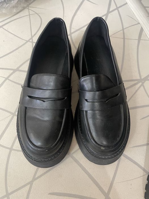Продам детские туфельки