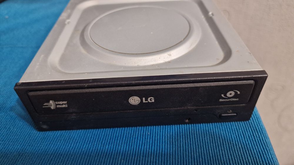 Dvd привод 2 шт ide и sata