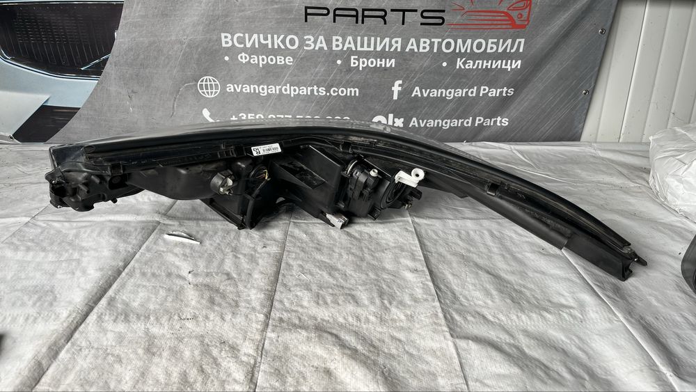 3 броя десен и ляв фар Toyota CHR 2016-