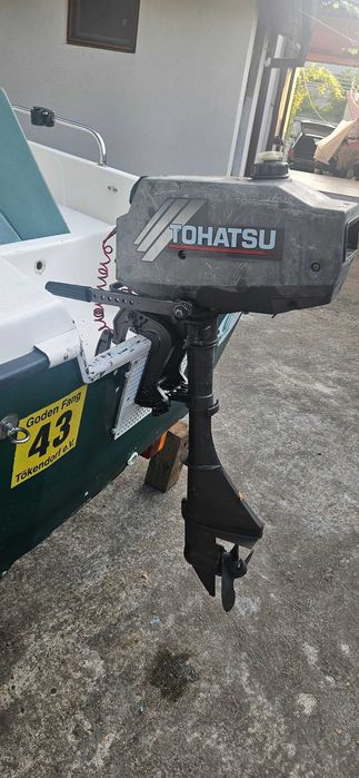 Продава се извънбордов двигател TOHATSU 2.5 к.с.