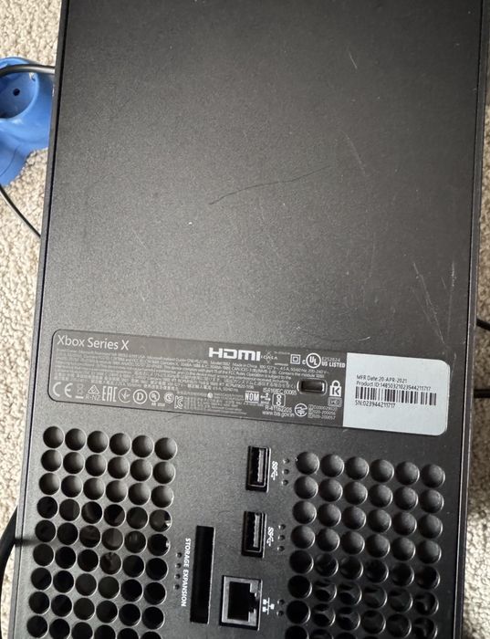 Xbox series X + 2 controllere