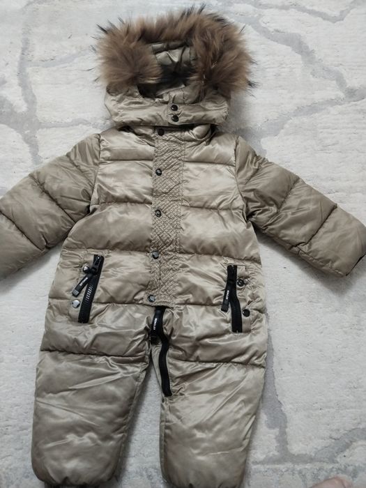 Продам детский комбинезон зимний