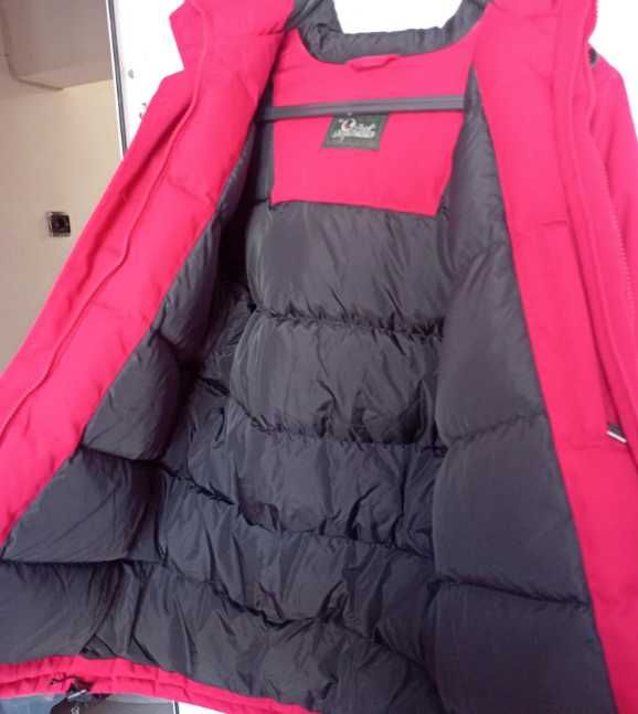 Оригинално яке Peak Performance