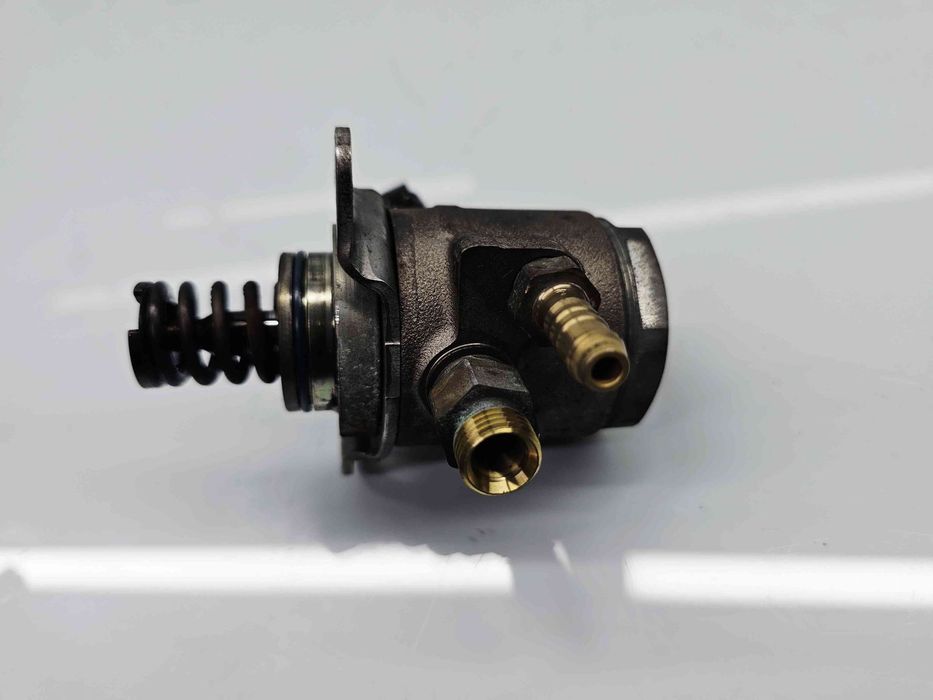 Pompa inalta presiune  Volkswagen Golf 6 (5K1) [Fabr 2009-2013] 03C127