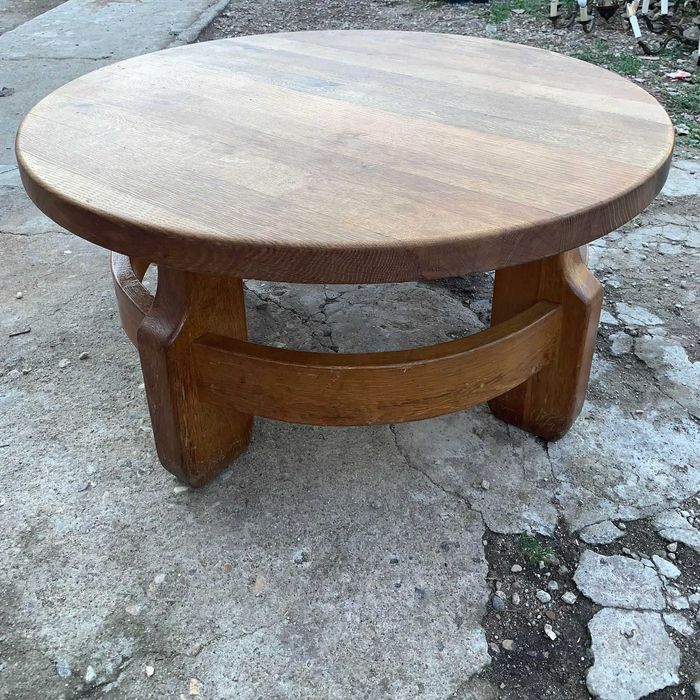 Masa rotunda din lemn masiv