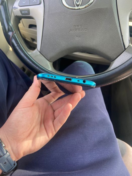 Продаю oppo а31 срочно