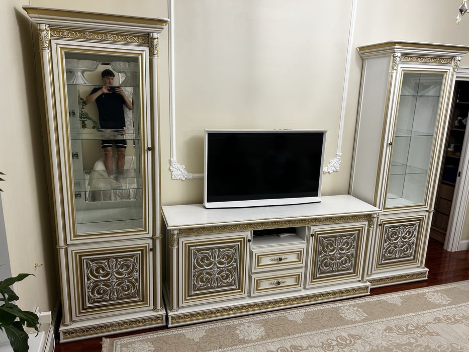 Комод, горка, тумбо под TV