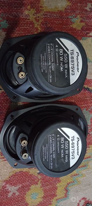 Продам калонки Pioneer V3