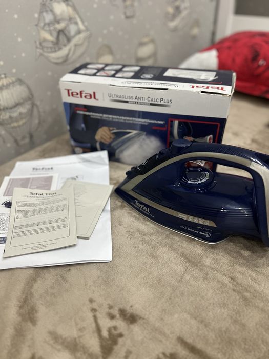 Утюг фирмы tefal