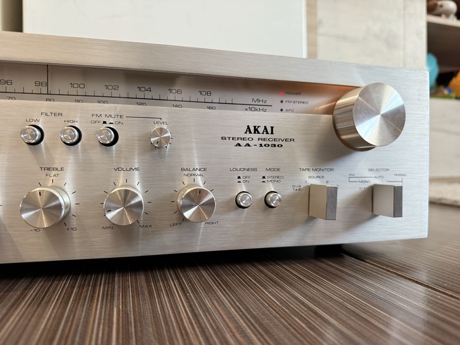 Akai AA-1030 Като нов