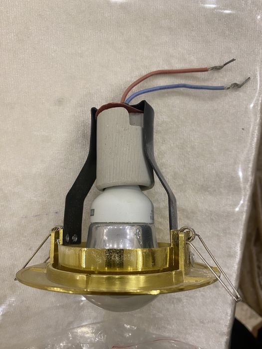 Продам светильники, софиты, подсветку.