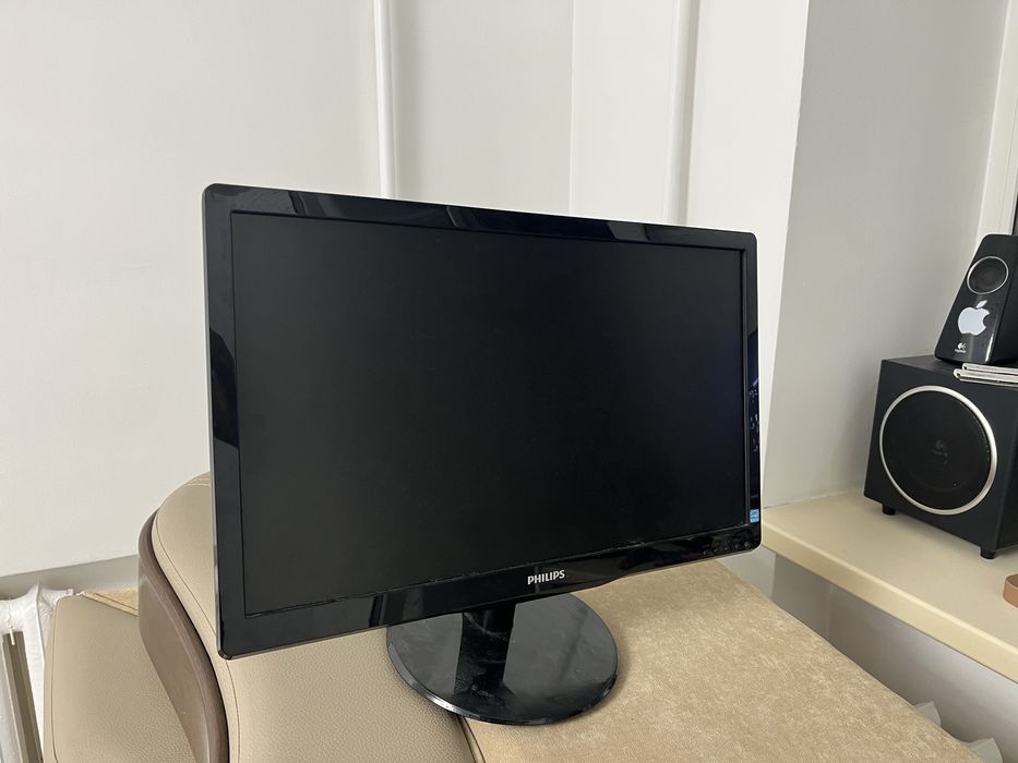 Монитор philips 60гц