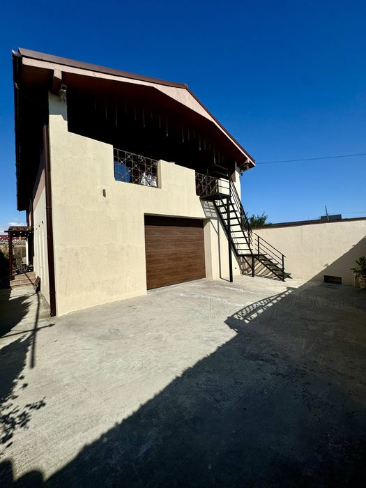 Casa P+M  cu garaj Auto