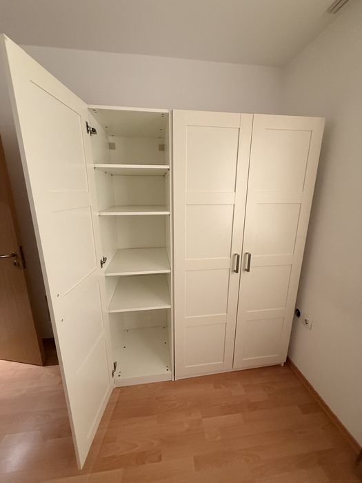 Трикрилен гардероб Икеа