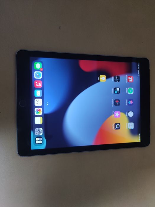 iPad Air 2 wi- fi + 4G - 64gb