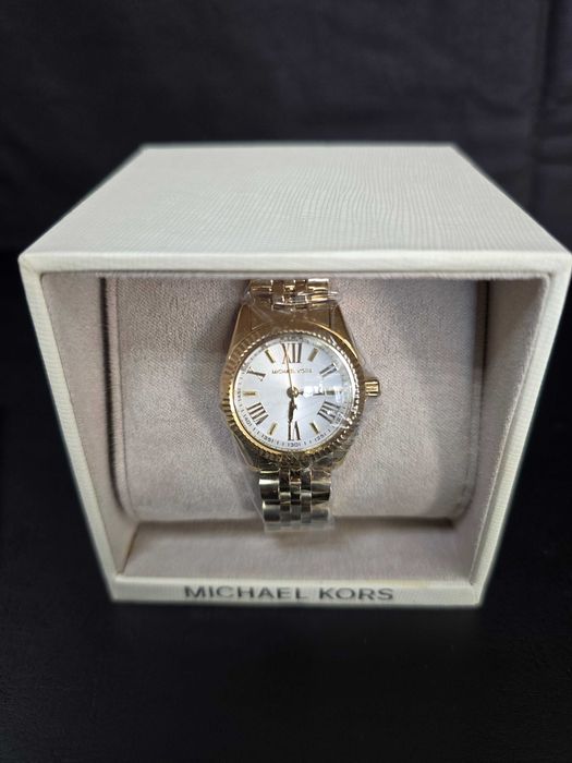 Чисто нов дамски часовник MICHAEL KORS