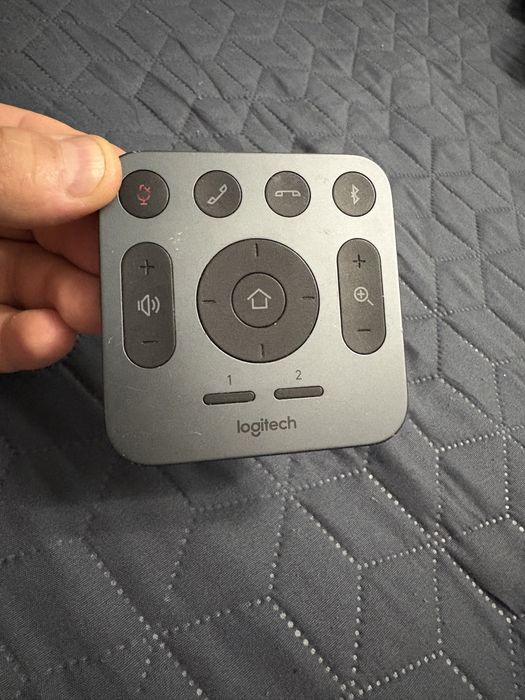 Vand Logitech telecomanda pentru sisteme MeetUp, Rally