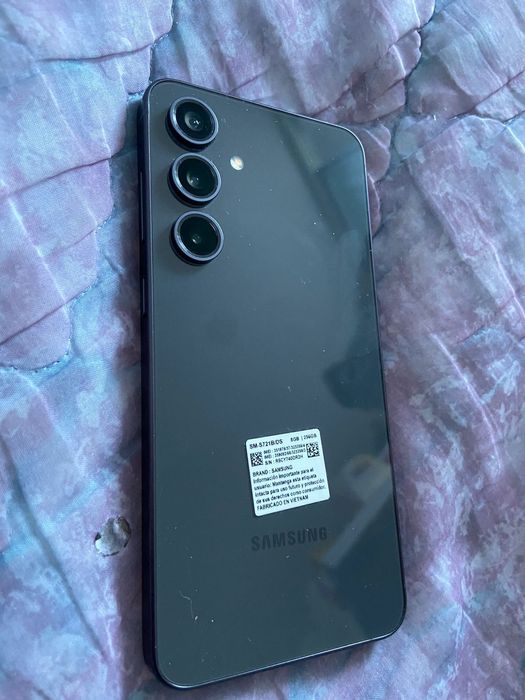 Продам Samsung s24fe