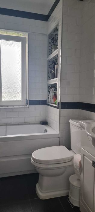 Apartament cu 3 camere de închiriat pe strada Bucegi- Persoana fizica