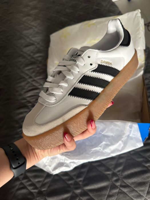 Adidas новые кроссовки