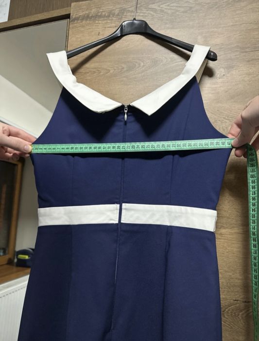 Rochie elegantă cu bretele